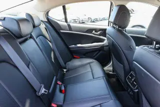 Genesis G70 2022 2.0T 4dr Sedan