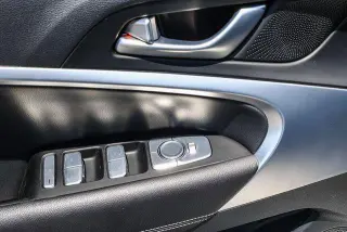 Genesis G70 2022 2.0T 4dr Sedan