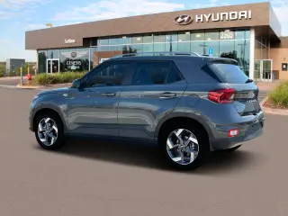 Hyundai VENUE 2025 SEL 4dr Crossover