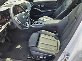 BMW 3 Series 2023 330i 4dr Sedan