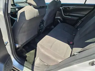 Toyota RAV4 2024 LE 4dr SUV