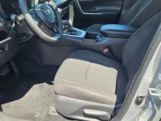 Toyota RAV4 2024 LE 4dr SUV