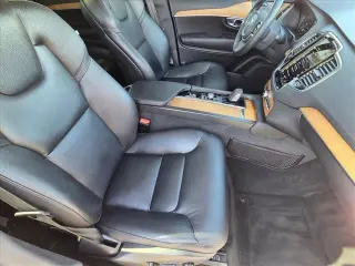 Volvo XC90 Recharge 2021 eAWD T8 Inscription Expression 7-Passenger 4dr SUV