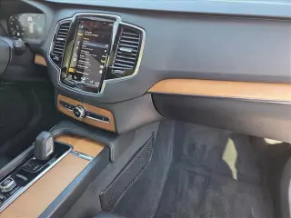 Volvo XC90 Recharge 2021 eAWD T8 Inscription Expression 7-Passenger 4dr SUV