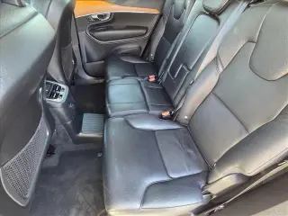 Volvo XC90 Recharge 2021 eAWD T8 Inscription Expression 7-Passenger 4dr SUV