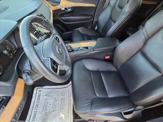 Volvo XC90 Recharge 2021 eAWD T8 Inscription Expression 7-Passenger 4dr SUV