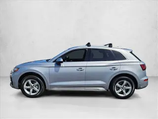 Audi Q5 2023 AWD quattro Premium 40 TFSI 4dr SUV