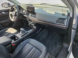 Audi Q5 2023 AWD quattro Premium 40 TFSI 4dr SUV