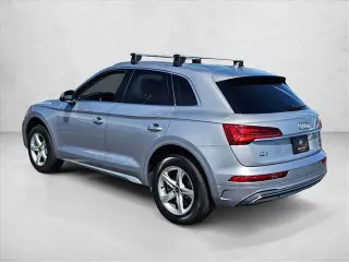Audi Q5 2023 AWD quattro Premium 40 TFSI 4dr SUV