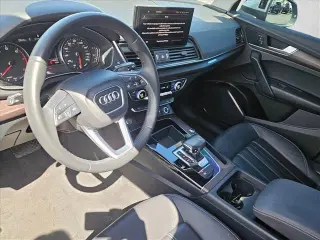 Audi Q5 2023 AWD quattro Premium 40 TFSI 4dr SUV