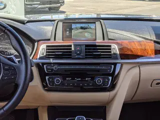 BMW 3 Series 2018 330i 4dr Sedan