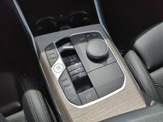 BMW 3 Series 2025 AWD 330i xDrive 4dr Sedan