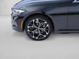 BMW 3 Series 2025 AWD 330i xDrive 4dr Sedan