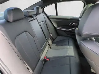 BMW 3 Series 2025 AWD 330i xDrive 4dr Sedan
