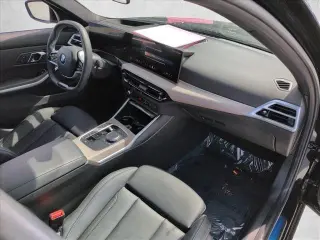 BMW 3 Series 2025 AWD 330i xDrive 4dr Sedan
