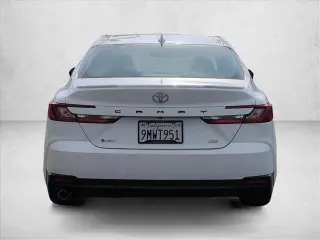 Toyota Camry 2025 SE 4dr Sedan