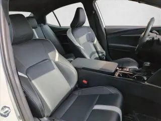 Toyota Camry 2025 SE 4dr Sedan