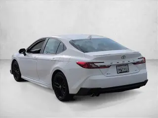 Toyota Camry 2025 SE 4dr Sedan