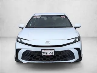 Toyota Camry 2025 SE 4dr Sedan
