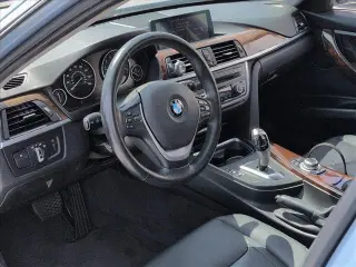 BMW 3 Series 2013 AWD 328i xDrive 4dr Sedan