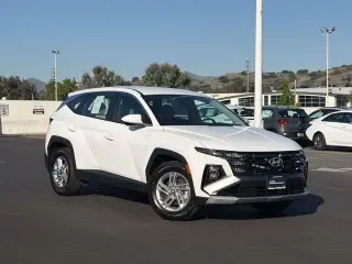 Hyundai TUCSON 2025 SE 4dr SUV