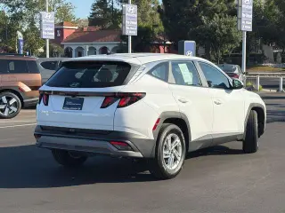 Hyundai TUCSON 2025 SE 4dr SUV