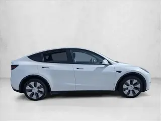 Tesla Model Y 2022 AWD Long Range 4dr Crossover