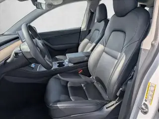 Tesla Model Y 2022 AWD Long Range 4dr Crossover