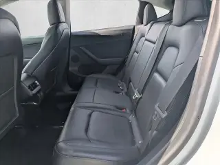 Tesla Model Y 2022 AWD Long Range 4dr Crossover