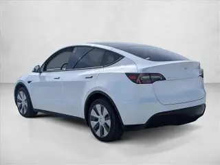 Tesla Model Y 2022 AWD Long Range 4dr Crossover