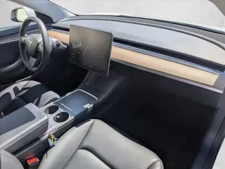 Tesla Model 3 2022 4dr Sedan