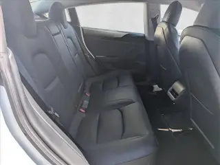Tesla Model 3 2022 4dr Sedan