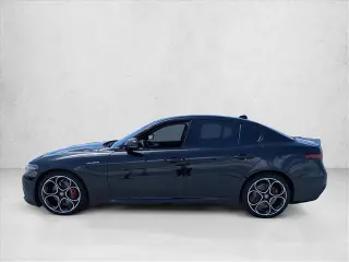 Alfa Romeo Giulia 2023 Veloce 4dr Sedan