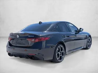 Alfa Romeo Giulia 2023 Veloce 4dr Sedan