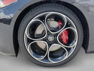 Alfa Romeo Giulia 2023 Veloce 4dr Sedan