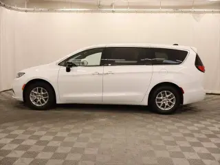 Chrysler Pacifica 2025 Select 4dr Mini-Van