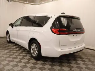 Chrysler Pacifica 2025 Select 4dr Mini-Van