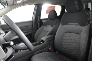 Nissan Kicks 2026 SV 4dr Crossover