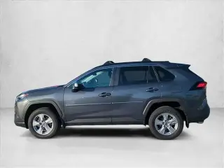 Toyota RAV4 2025 XLE 4dr SUV