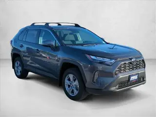 Toyota RAV4 2025 XLE 4dr SUV