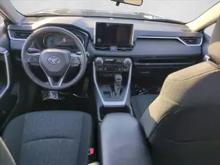Toyota RAV4 2025 XLE 4dr SUV
