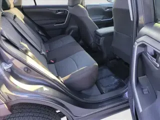Toyota RAV4 2025 XLE 4dr SUV