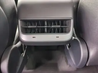 Tesla Model Y 2022 AWD Long Range 4dr Crossover