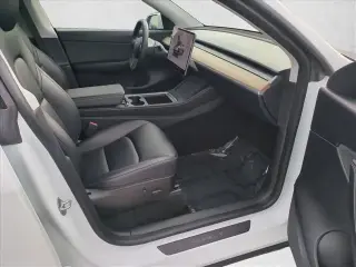 Tesla Model Y 2022 AWD Long Range 4dr Crossover