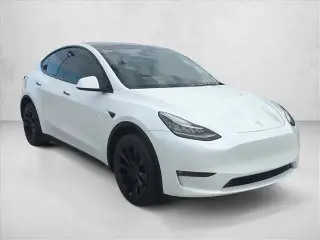 Tesla Model Y 2022 AWD Long Range 4dr Crossover