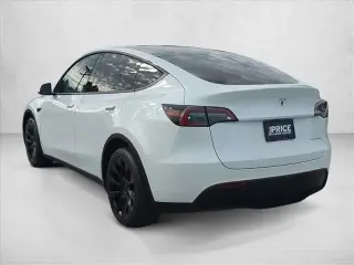 Tesla Model Y 2022 AWD Long Range 4dr Crossover