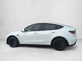 Tesla Model Y 2022 AWD Long Range 4dr Crossover
