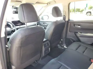 Nissan Rogue 2026 SL 4dr Crossover