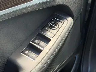 Genesis G80 2018 3.8 4dr Sedan