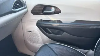 Chrysler Pacifica 2021 AWD Limited 4dr Mini-Van